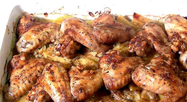 Куриные крылышки с картошкой в духовке – рецепт приготовления с фото от пластиковыеокнавтольятти.рф