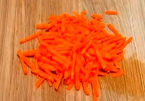 трем соломкой морковь