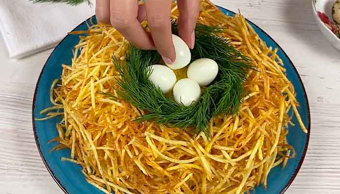 Салат с курицей «Гнездо глухаря» рецепт – Русская кухня: Салаты. «Еда»