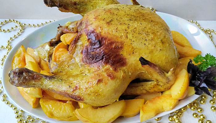 Курица с айвой в духовке целиком по-азербайджански
