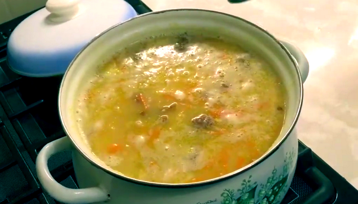 Гороховый суп с зеленью без мяса поэтапно