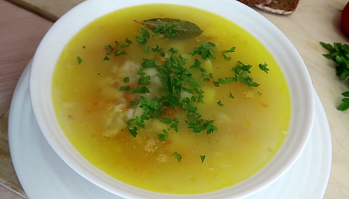 Суп из красной и белой фасоли